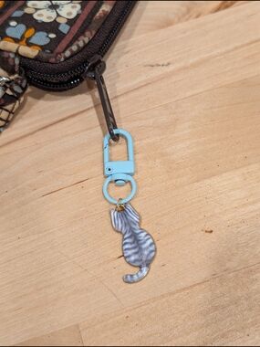 Light Blue Cat Charm Clip Keychain